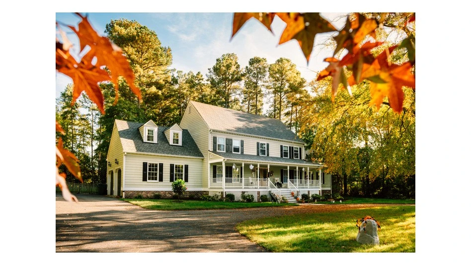 With the arrival of cool weather, pest pressure increases around the perimeter of homes, representing a market opportunity for PMPs.