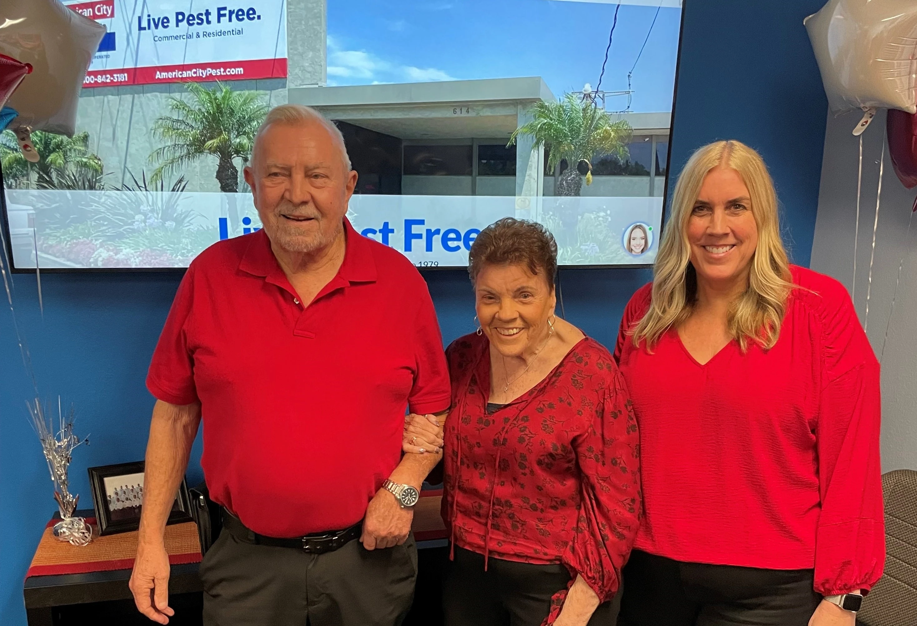 Pictured above: Jim (left) and Celia (right) Shockey next to daughter, Cindy Ziemke.