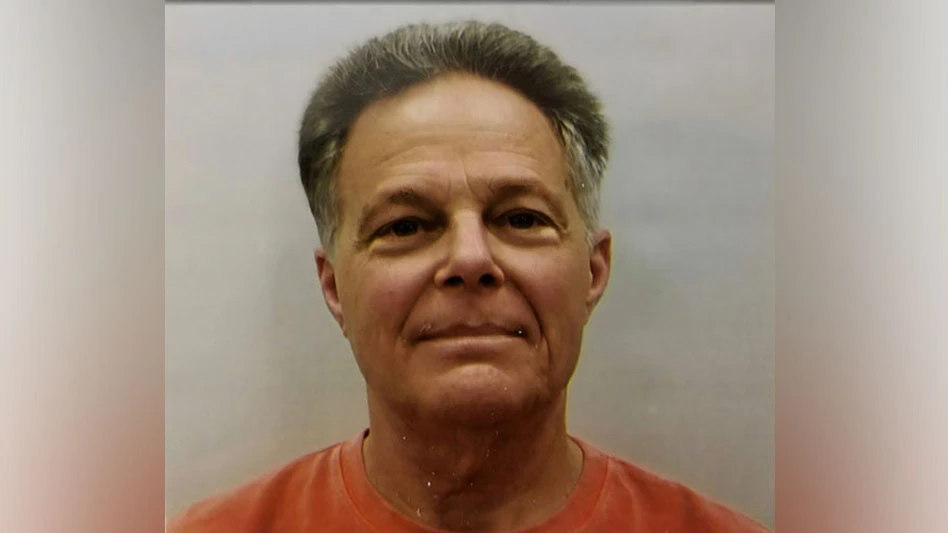 PCT awards gift card to PCO De Rosa